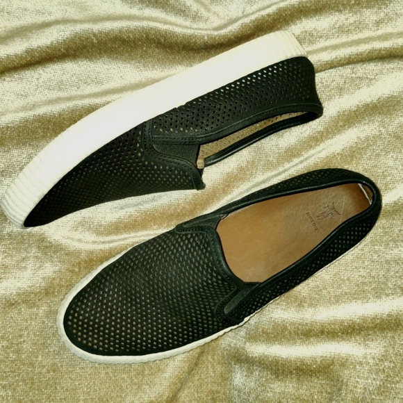 Frye Black Camille Leather Perforated Slip On Shoe, Size 8 - Picture 2 of 15